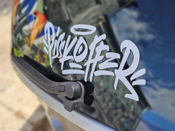 Big Pisskoffer Sticker Weiß